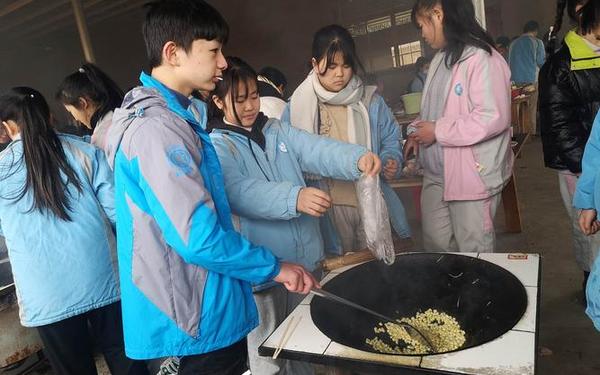 中学生社会实践活动,初二学生社会实践活动
