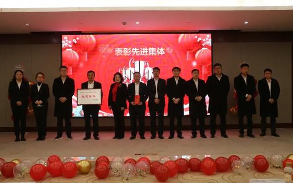 开展创先争优活动;凝心聚力争先进,奋力拼搏创佳绩