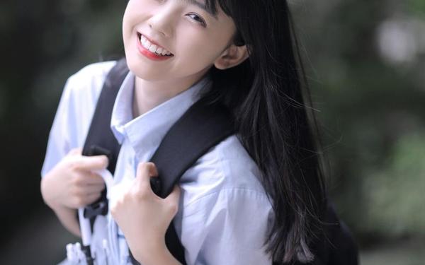 可爱的小妹妹—我有一个可爱的小妹妹