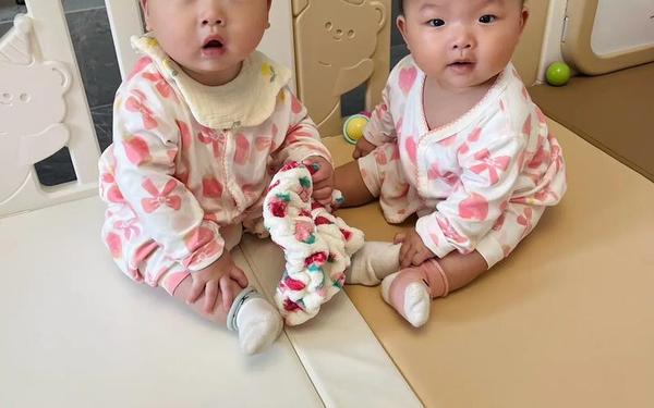 坐着轮流提双腿能起到什么效果;做家教被双胞胎轮流欺负